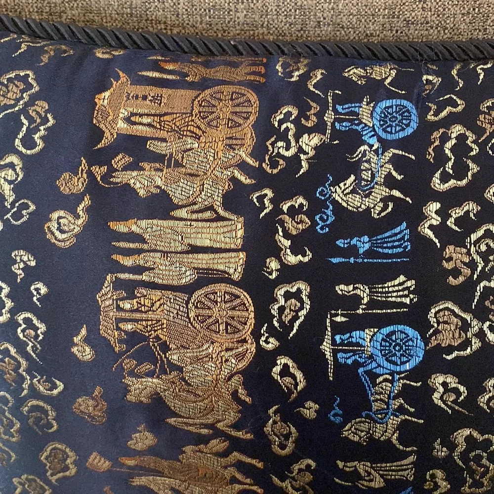 19x13 Asian pillow